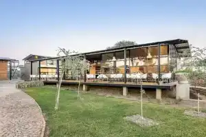 Vineyard Country, Windhoek