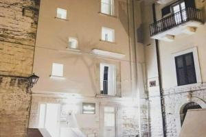 La Maison, Trani