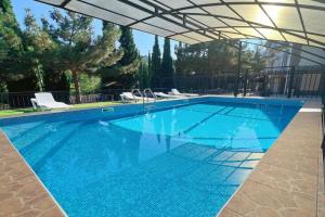 Delfin Hotel, Semidvorye