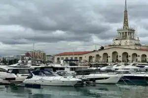 Laura Guest house, Adler