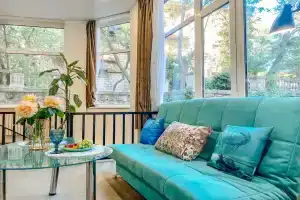 Na Bolshoy Morskoy Flat