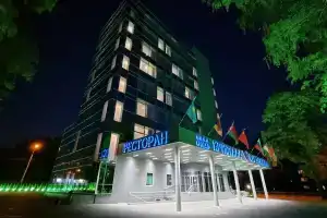 Kristall Hotel