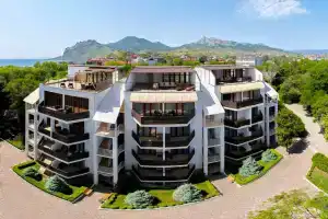 Art Hotel APARTMENTS, Koktebel