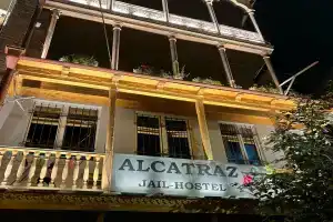 Alcatraz Jail-Hostel, Tbilisi
