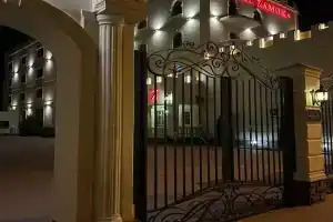 Staryi Zamok, Cherkessk