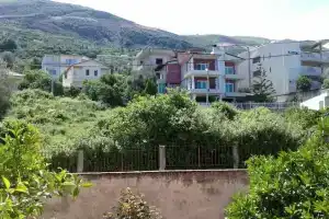 Vila Kristal, Vlore