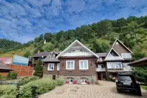 Malina Guest House, Listvyanka 