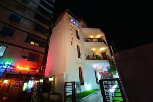 City Hotel Tirana, Tirana