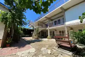 Hotel Damir, Candripsh