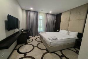 East Palace Hotel, Almaty