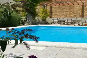 Botanica Guest house, Sevastopol