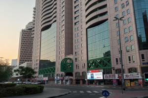 Hyatt Place Dubai Baniyas Square, Dubai