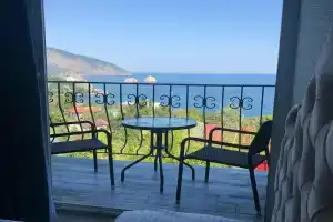 U Tatyany Hotel, Hurzuf