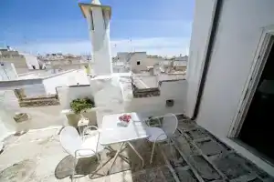 Domus Dejana, Gallipoli