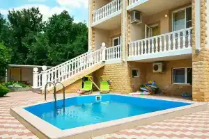 Tonkij Myis Guest House, Gelendzik