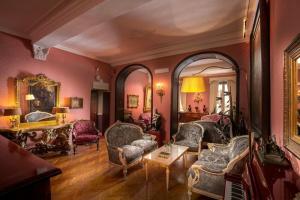 Gravina Suite Frattina, Rome