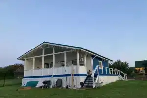 Na beregu chetyreh ozer Cottage, Selishe