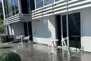 New W Hotel, Tirana