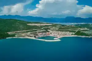 Centrale Lustica Bay by Angsana, Tivat