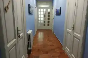 Non ci resta che Napoli, Naples
