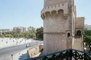 Myr Puerta Serranos, Valencia