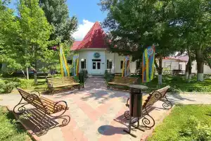 Rybolovnaya baza Dva peskarya Tourist base, Promyslovy