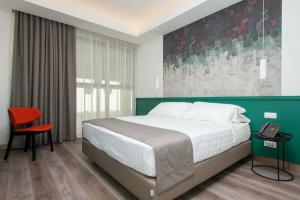 Smart Hotel Napoli, Naples