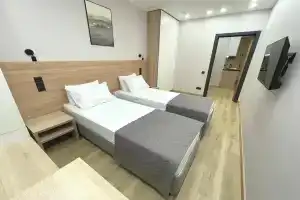 Apartments Chudo, Estosadok