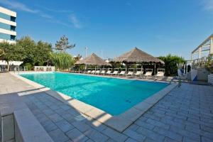 Grand Hotel Azzurra Club Lido Adriano, Lido Adriano