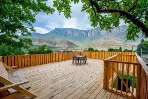 Tuda-Syuda Cottage, Bylym