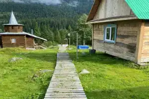 Teplyy klyuch Tourist base