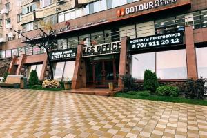 L.E.S. Hotel, Almaty