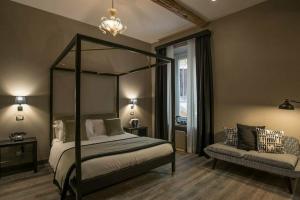 Colonna Suite del Corso, Rome