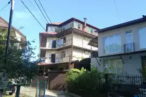 Yuzhny Dvorik Guest House