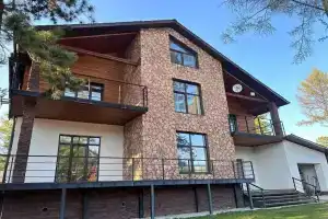 Guest house on Rabochay 78, Goryachinsk