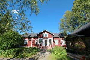 LAURI Historical 19th Century Manor, Rovaniemi