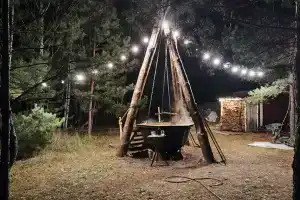 V gostyah u Leshego Tourist base, Brykin Bor