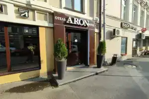 Aron Hotel