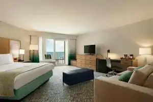 Surfbreak Virginia Beach Oceanfront, an Ascend Collection Hotel, Virginia Beach