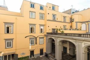 In...Napoli B&B, Naples
