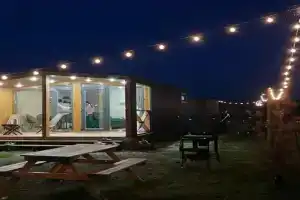 Dom Na Ozere U Reki Glamping, Kamensk-Uralsky