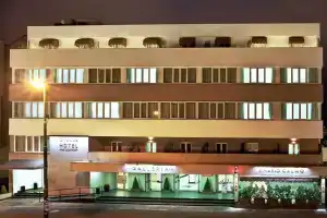 Stelle Hotel The Businest, Naples