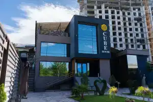 Cube House Osh Hotel, Osh