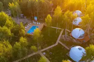 Na krayu sveta Glamping, Shakhovskaya