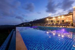 The View Rawada Phuket Hotel, Rawai