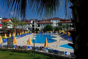 Sunlight Garden Hotel, Side