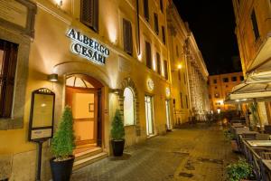 9Hotel Cesari, Rome