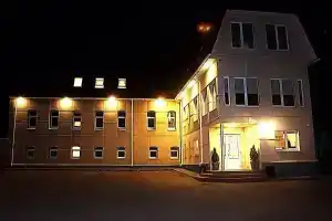 Inn Na Pristanskoy, Kirov