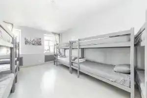 Monokhrom Hostel, St. Petersburg