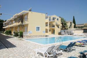 Complex Lemon Grove, Kavos